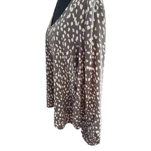 Flowy Beautiful Gray 
Cream Balloon Sleeve Blouse by 143 Story by Line up Sz Sm